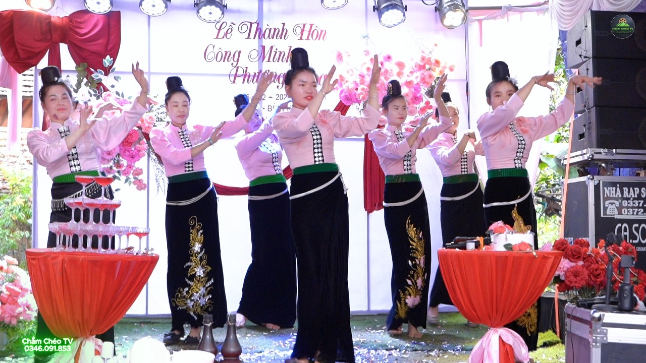 VŨ ĐIỆU HƯƠNG RỪNG TÂY BẮC - ĐVN GIA ĐÌNH CHÚC MỪNG LTH CÔNG MINH & PHƯƠNG HOA TẠI BẢN ĐÁN