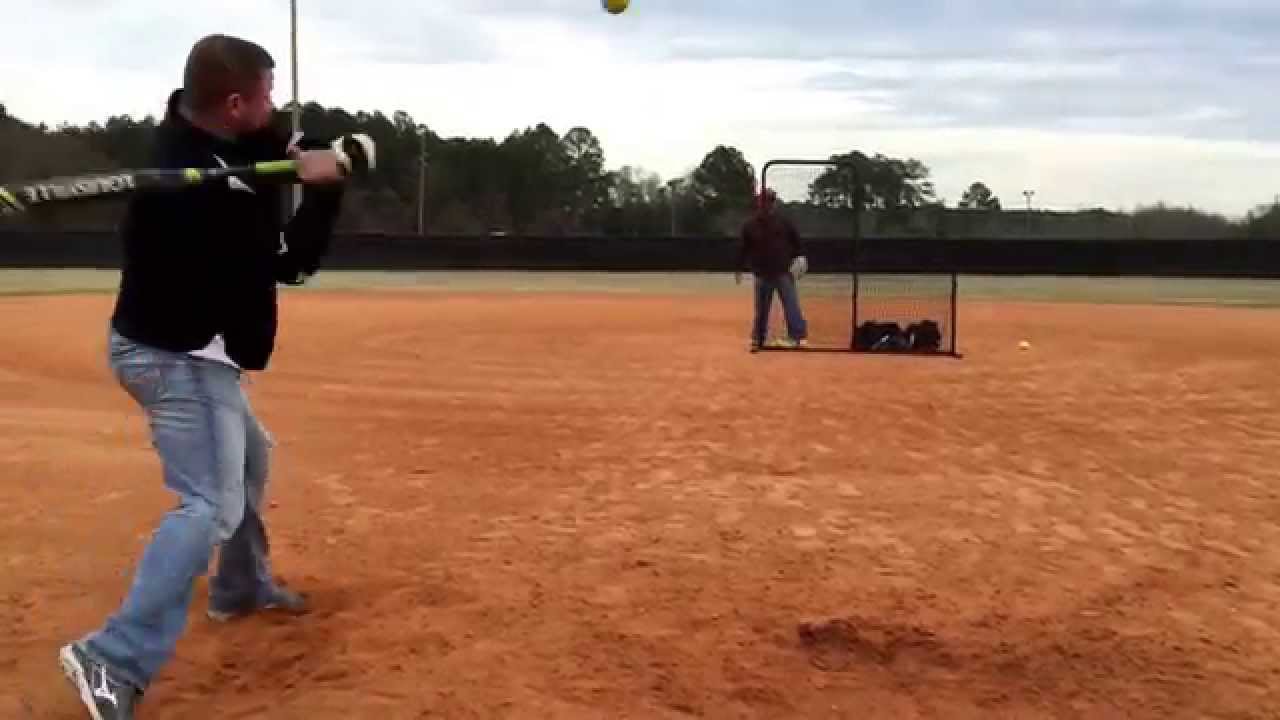 D2E Sports demo of the new Z4000 USSSA End Load Bat 