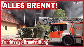 FEUER BREITET SICH RASEND SCHNELL AUS / Mehrere Gebäude in Leipzig-Großzschocher abgebrannt