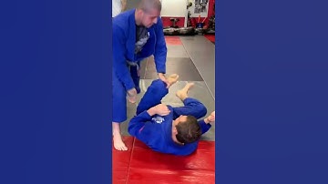 Spider lasso pass : Moncaio Brothers JiuJitsu #spiderguard #lassoguard