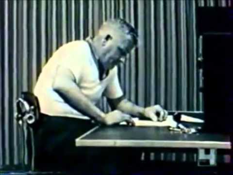 Видео: Експериментът на Milgram: Защо сме готови да убием по команда - Алтернативен изглед
