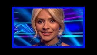 Holly Willoughby Unleashes Cleavage In First Dancing On Ice Clip