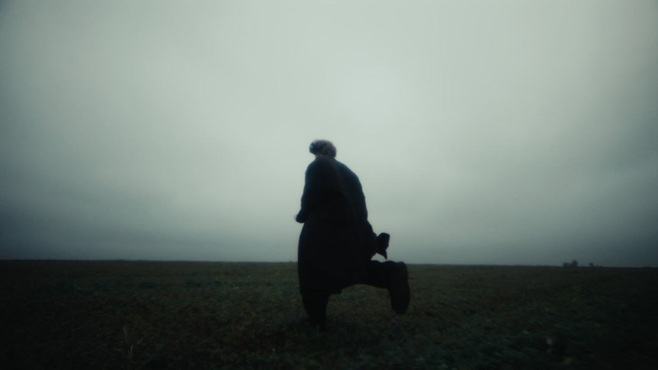 Watch Øneheart — through the fields on YouTube Watch Øneheart — through the fields on YouTube