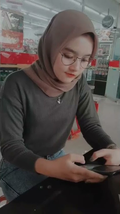 REHAT SEJENAK SAMA PACAR DEPAN ALFAMART | HALU STORY #shorts  #storyhalu #storyig #storywa