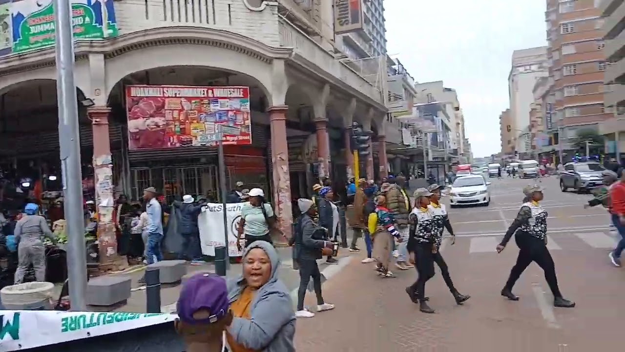 South Africans Citizen's at De Villiers Street after Court ruling in favor 🇿🇦
