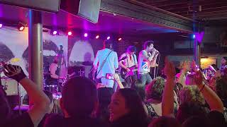 Palaye royale  (dead to me) live the Duck room St Louis mo  4-4-24 Resimi