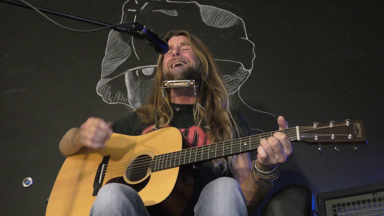 eightfifty:media presents