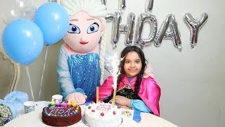 حفلة عيد ميلاد السا !! !Frozen Elsa Happy Birthday