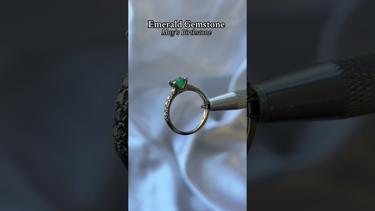 Emerald Gemstone = May's Birthstone