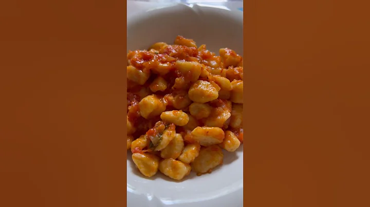 HOMEMADE GNOCCHI WITH FRESH TOMATOES #shorts #food #satisfying #cooking #subscribe #2023
