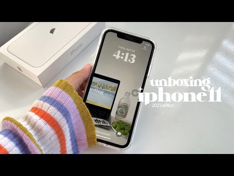 видео: iphone 11 unboxing 2023 (white) 🐰🤍 aesthetic unboxing + set up, accessories & camera test! ✧.*