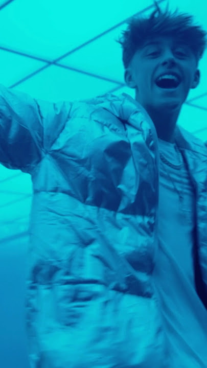 “Star Baby” November 10th. Pre-Save link: linktr.ee/tylerbragoli