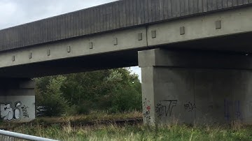 Class 66 (66506) comes to rest at a signal