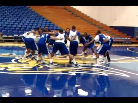 Mike peezy show: Episode 56 Season 4- CSUB GETTING...