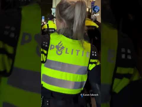 الشرطة الهولندية تتنكر بالكوفية