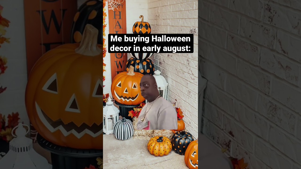 What’s your favorite season/holiday? 