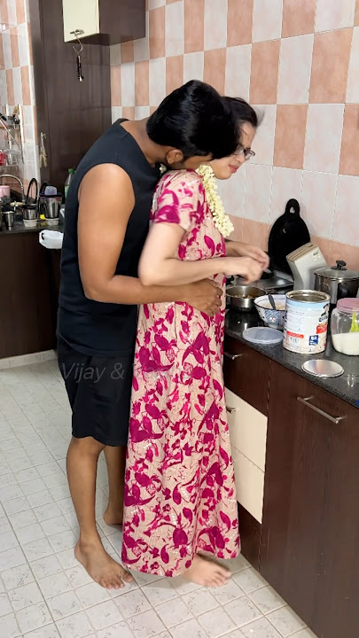 Back Hugs are the Best🥰❤️| #vijayandvaishu #love #couple | Vijay and Vaishu #shorts