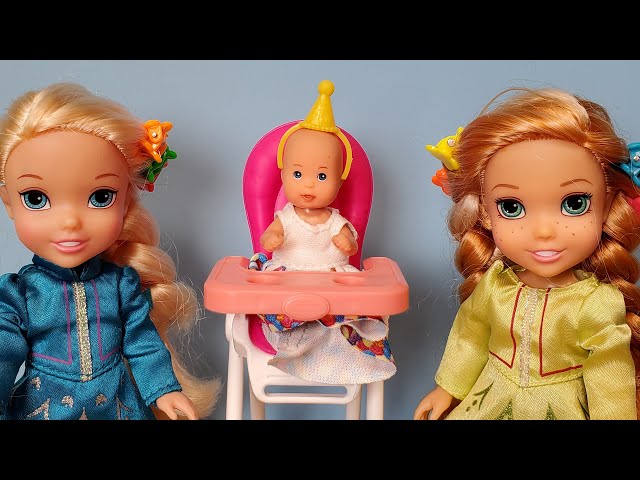 Happy Birthday Snowflake ! Elsa & Anna toddlers - gifts- cake - pinata - Barbie class=