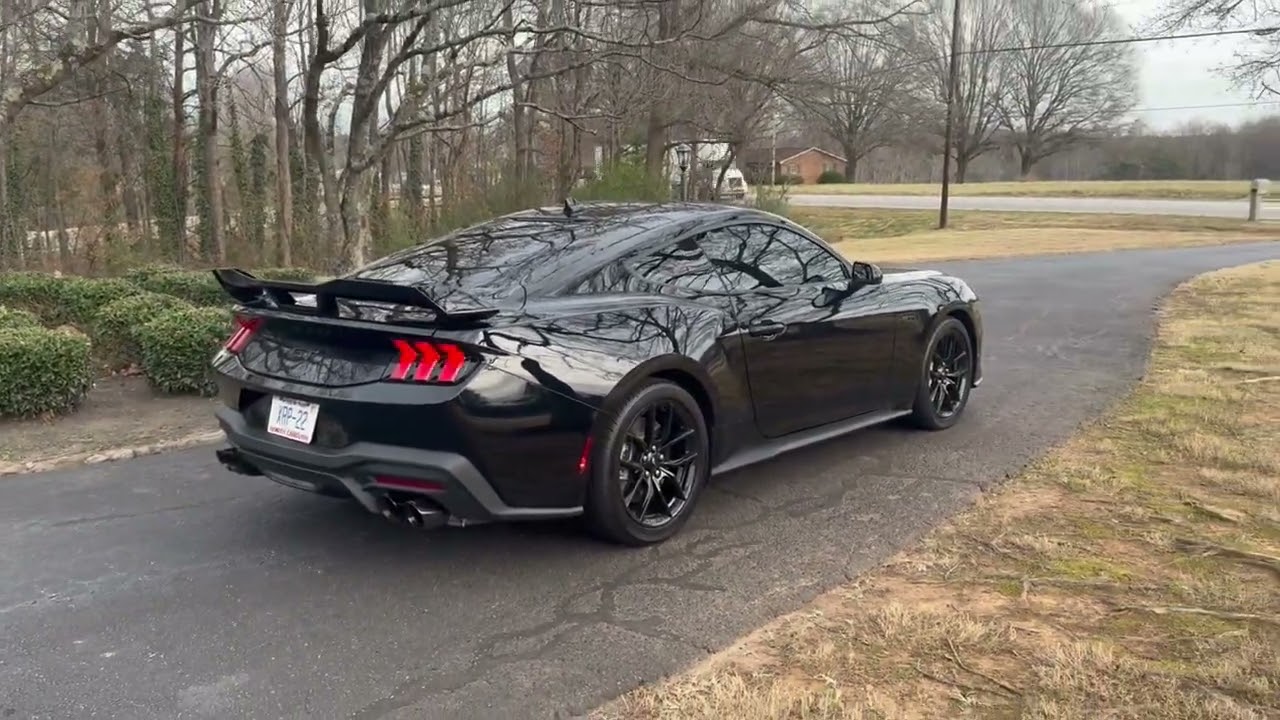 Mustang GT 2024 года: выхлопная система Corsa Extreme, выпускной коллектор Kooks!