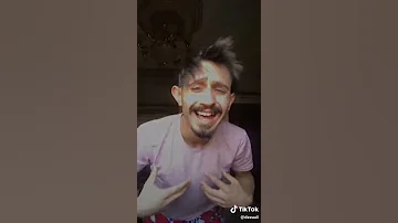 ههههه رجل يتكلم بي صوت الجهال 