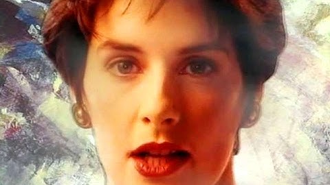Enya and Celtic Woman - Orinoco Flow (Live) HD HQ