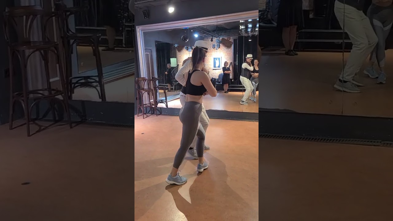 Salsa Partnerwork 24.09.03 Vadim Supsun & Elina. Camina with turn, setenta 