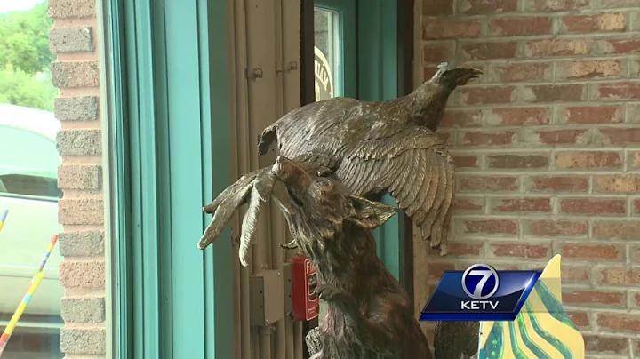 Veterinarian molds new career as a sculptor