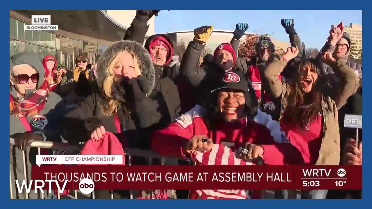 Thousands gather to watch CFP championship at Assembly Hall