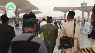 Abah Ali Mafia Sholawat Beserta Rombongan Ziarah Ke Makam Mbah Maimoen Zubair Di Makkah Saudi Arabia
