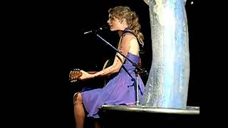 Taylor Swift - Livin' On A Prayer (Bon Jovi Cover / New Jersey 2011)