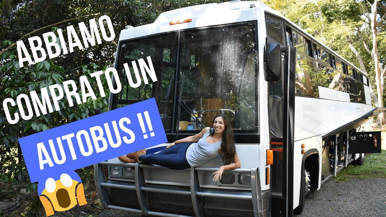 MI SONO TRASFERITA DENTRO UN AUTOBUS! | Tour Della Mia Nuova Casa in Australia 🚌