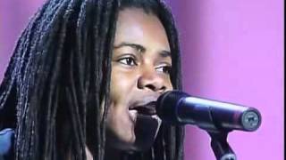 Video thumbnail of "Tracy Chapman ft Luciano Pavarotti -Baby Can I Hold You Tonight (Legendado PT-BR by Malk)"