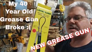 New Grease Gun LockNLube Lever Grip Grease Gun