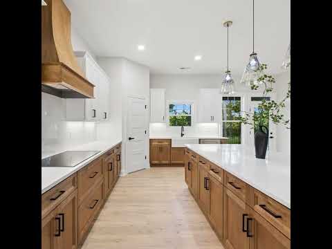 107 Miramare Way, Adams, TN home video tour