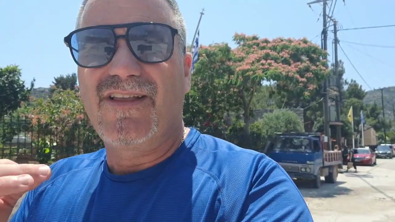 ΠΕΡΠΑΤΩΝΤΑΣ ΣΤΟ ΧΩΡΙΟ ΜΕΣΤΑ ΧΙΟΥ | ΦΑΓΗΤΟ ΣΤΟ ΕΣΤΙΑΤΟΡΙΟ ΜΕΣΤΟΥΣΙΚΟ