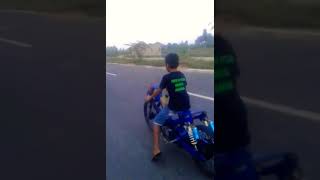 Balap Liar Jalan Tol Barabai Drag Fiz R