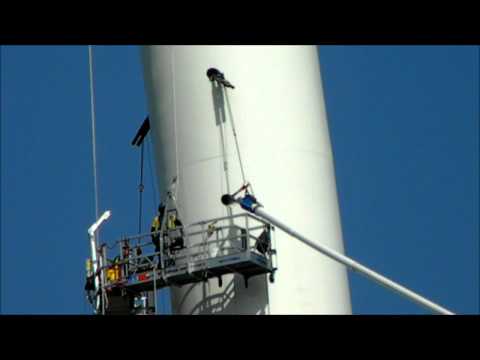 Santiago Calatrava Margaret Hunt Hill Bridge Dallas first suspension cable installation