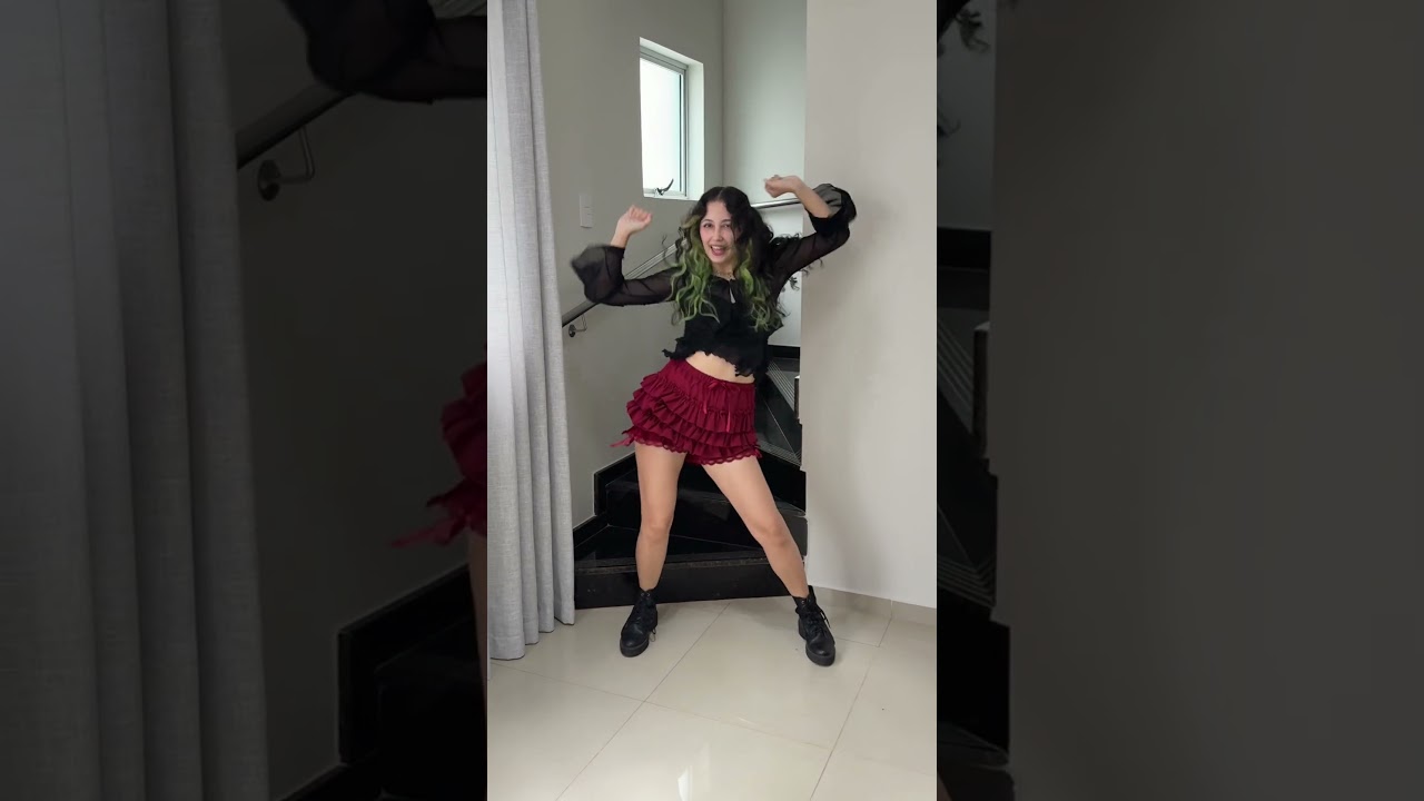 Red Velvet, Peek-A-Boo - 10 anos | Haen