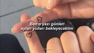 Cem Yenel & Çağan Şengül - Mevsimler Gibi (Lyrics - Sözleri) Resimi