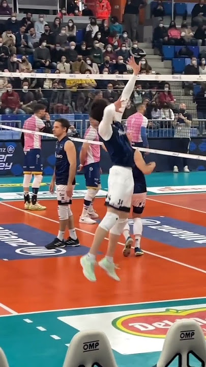 Yuki Ishikawa Warm Up Volleyball