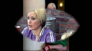 Video thumbnail of "Maja Nikolic-Varali me svi"