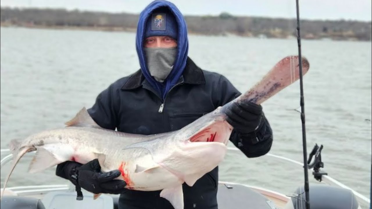 Catching Spoonbill Paddlefish on Fort Gibson.
