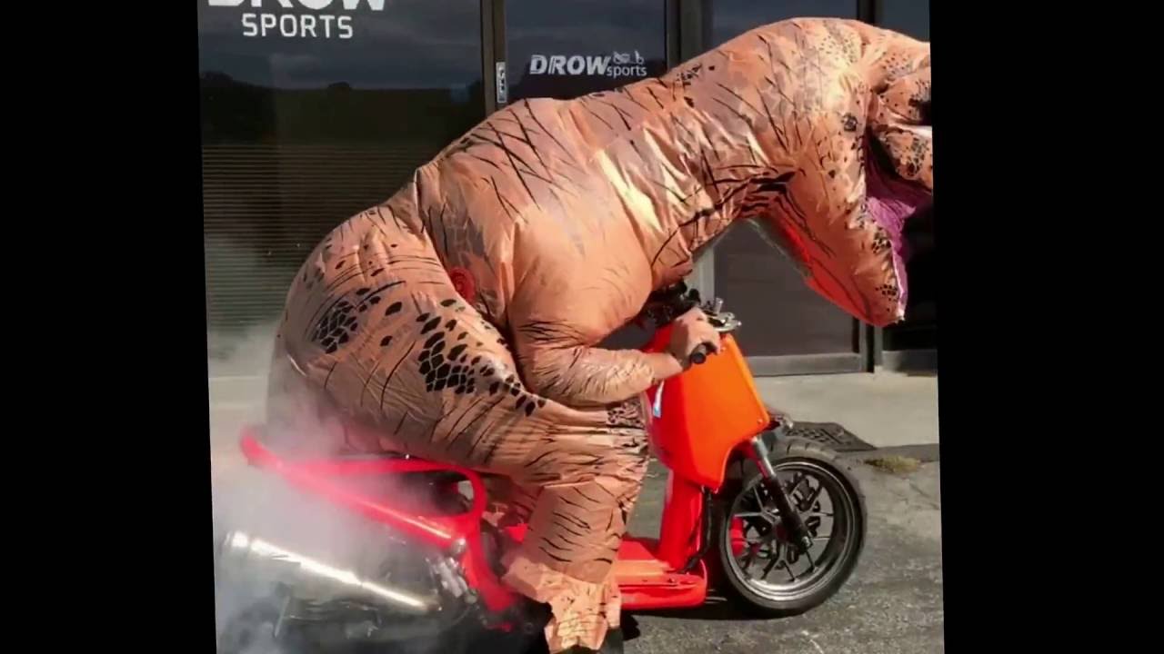 DROWsports Epic T-Rex Ruckus burnout - YouTube