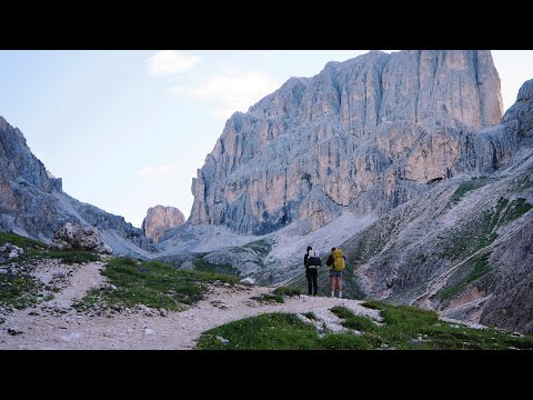 hiking-140-km-through-the-italian-dolomites-|-unesco-geo-trail