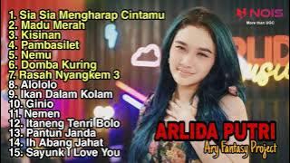 ARLIDA PUTRI 