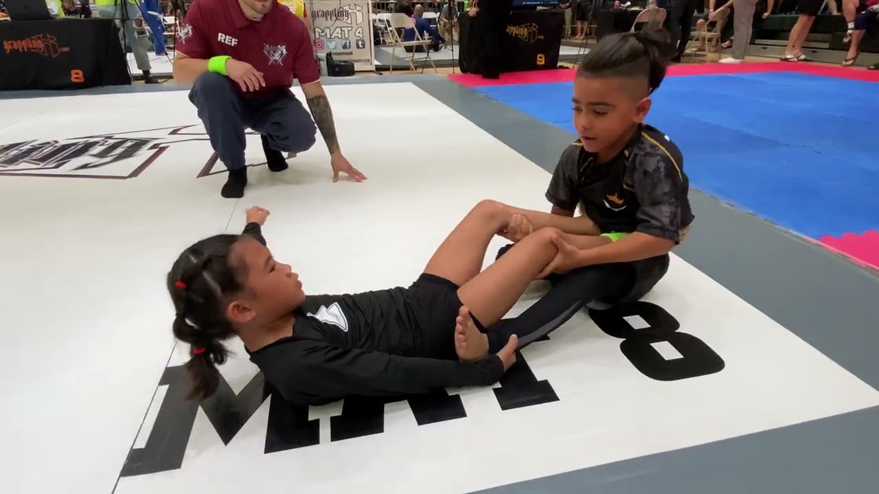 Grappling X - Juju vs K Escandari - No Gi under 50lbs