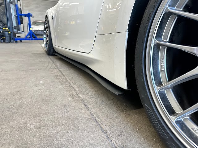 Side Skirt Extension V.1 for Nissan 370Z Nismo Facelift by Maxton Design – Fahrzeugtechnik