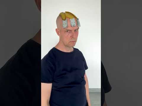 Огурчик Рииииик. Автор видео: @janhakonerichsen #комментарии #юмор #мемы