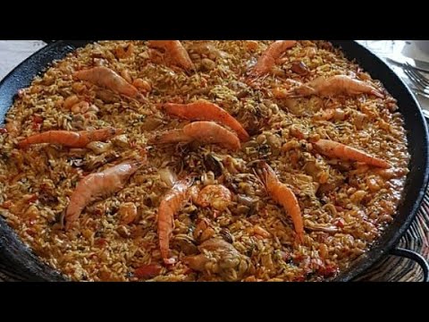 Vídeo: Paella Com Frutos Do Mar E Frango