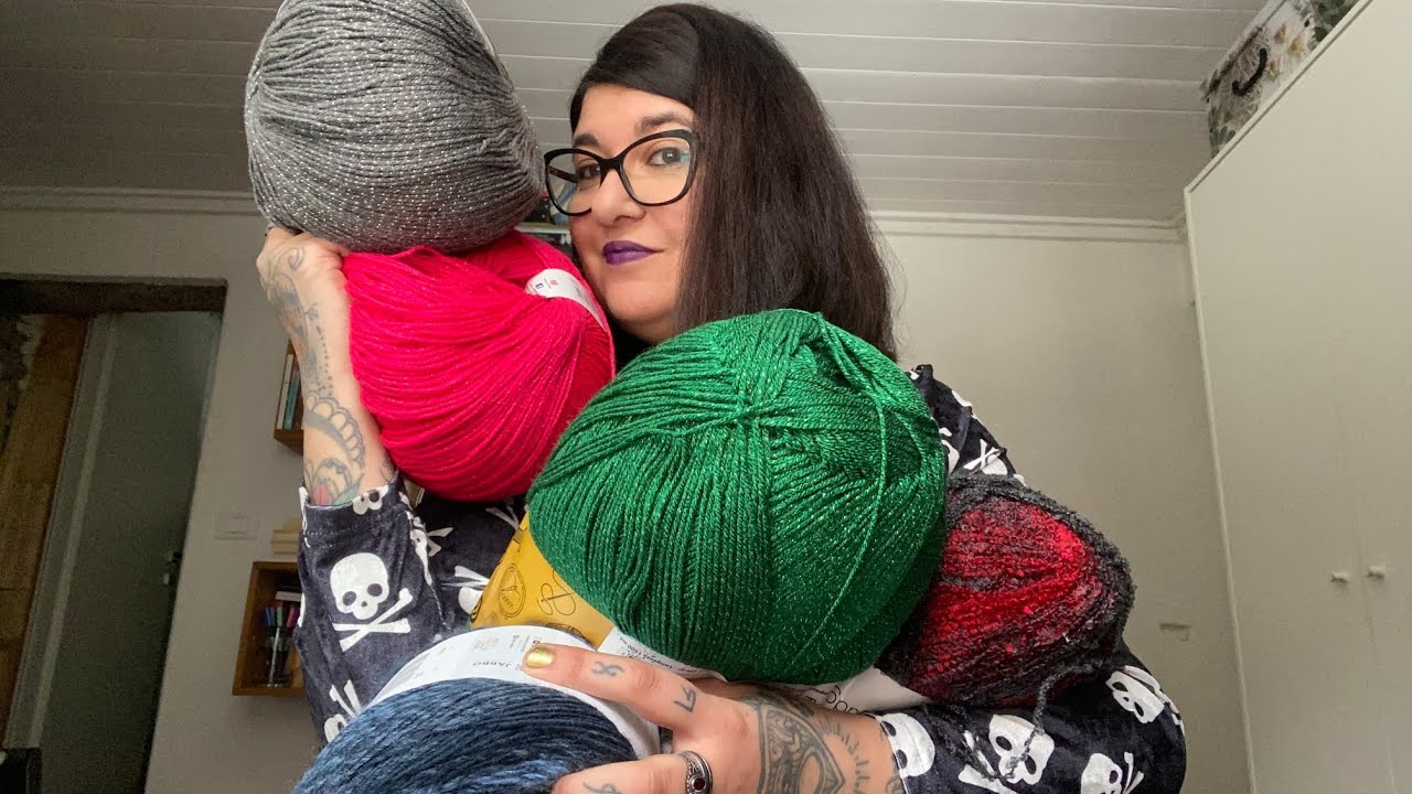 🧶I MIEI GOMITOLI🧶 gomitoloni, cake e libro vintage #filati #knitting #caos 